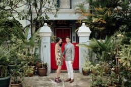 Singapore engagement photo shoot Couple photo in Singapore in shop house area