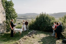 Mikro esküvő ceremónia Szent Balázs templomrom