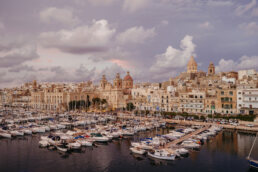 Birgu at night uai